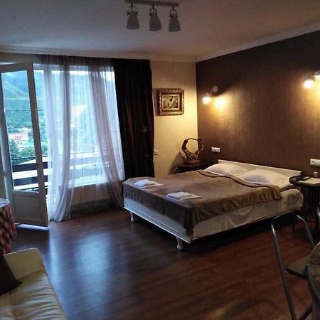 Tamara Appartement Bordzjomi Buitenkant foto